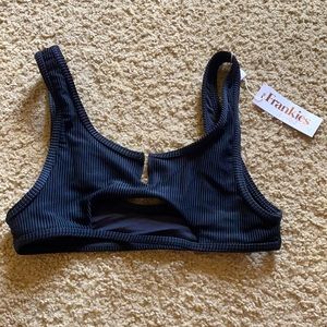 THE hottest bikini top ever!!!